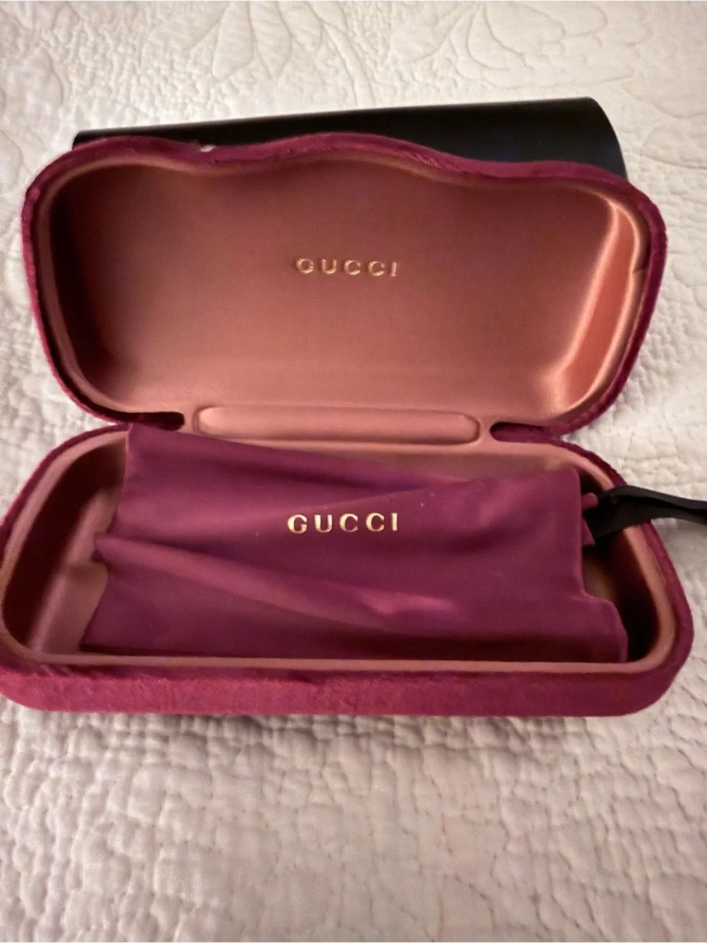 Gucci Velvet Eyewear Case in Rich burgundy with Gold Logo